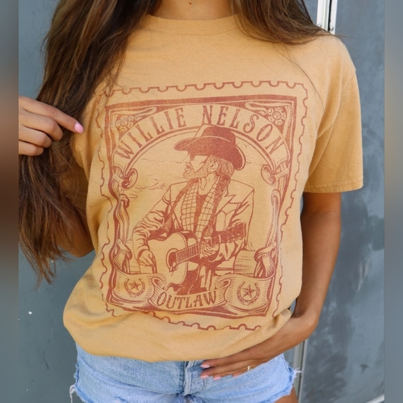 LivyLu Tops - Willie Nelson Stamp Old Gold Thrifted Licensed Graphic Tee Medium